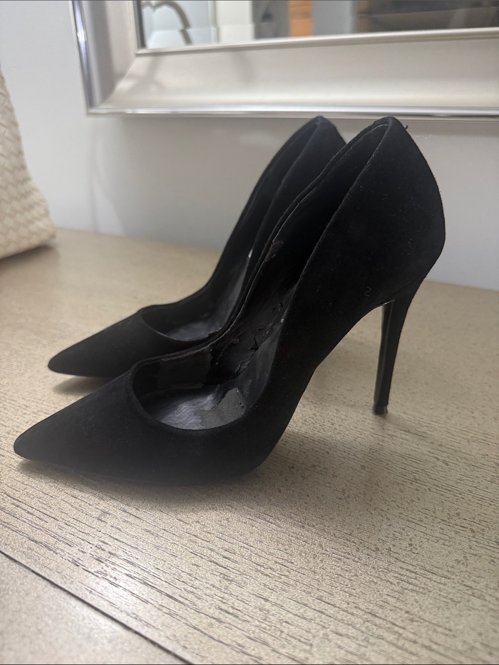 Steve Madden Daisie Black Suede Pointed Pumps - Picture 2 of 9